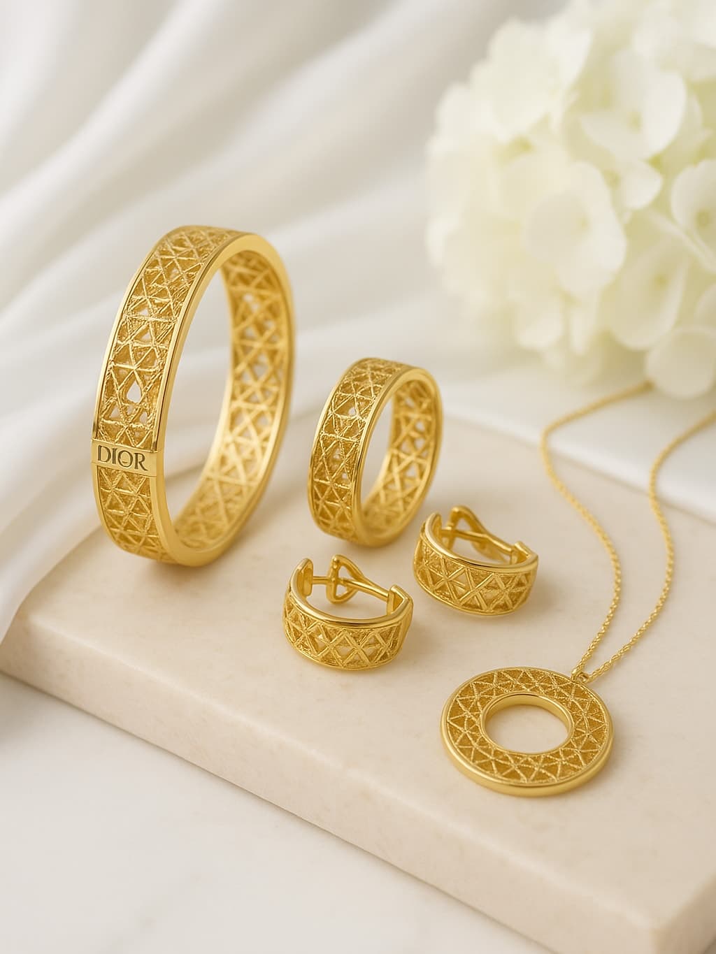 18K Gold Intricate Filigree Set